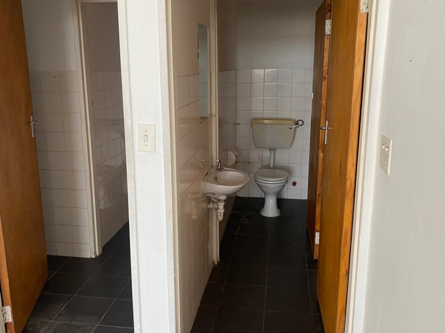 To Let commercial Property for Rent in Walmer Estate Western Cape